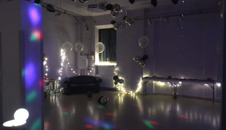 Mieszkania na imprezy Warszawa - Dom na impreze:<br> FACTORY